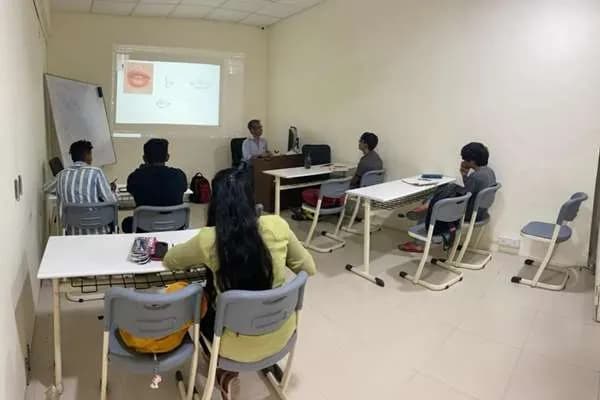 Frameboxx Dadar campus photograph 12