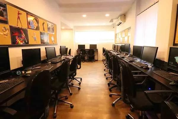 Frameboxx FC Road campus photograph 3