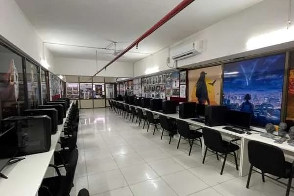 Frameboxx Silver Oak campus photograph 3