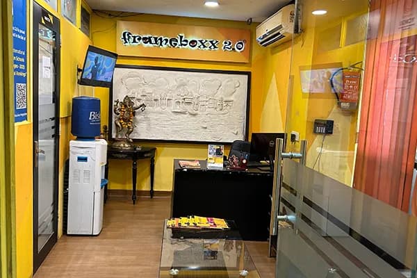 South Ex (Delhi) - Hostel / PG Facilities Available campus