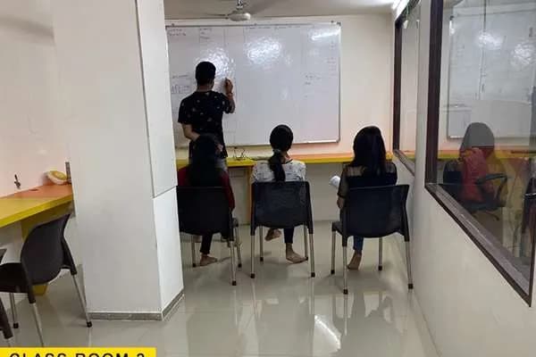 Frameboxx Vadodara campus photograph 1